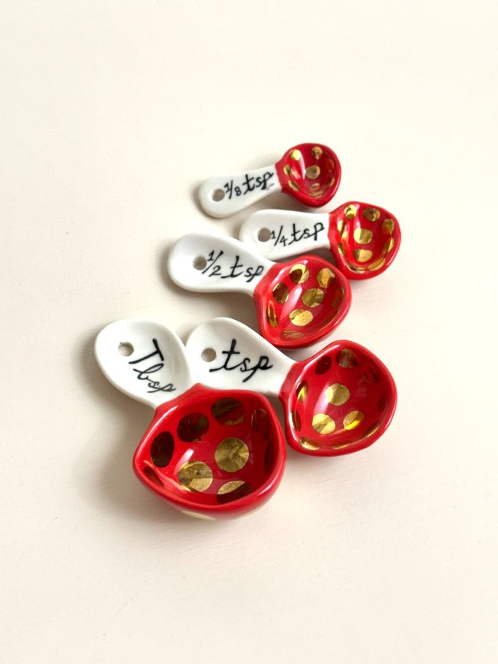 Anthropologie Molly Hatch Red Mushroom Measuring Spoons Set Toadstool Ceramic